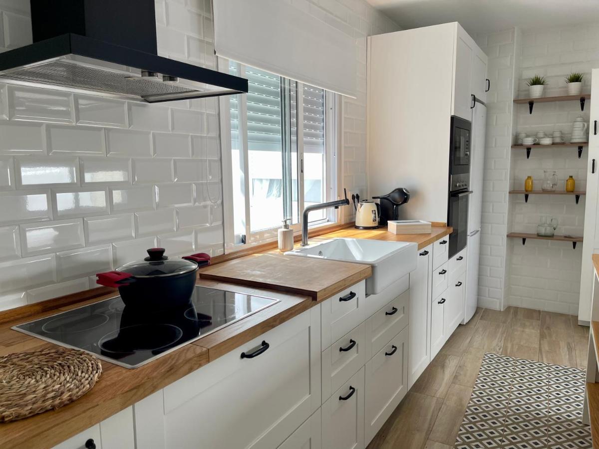 Apartamentos La Higuera 1 Rota Bagian luar foto